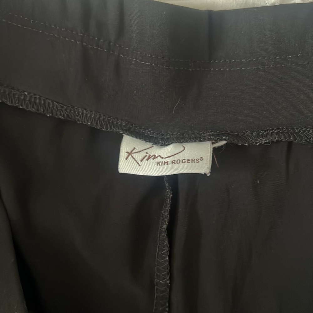 black capris - Picture 3 of 3